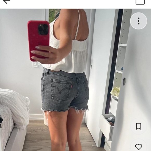 Vintage Levi shorts - Picture 3 of 3